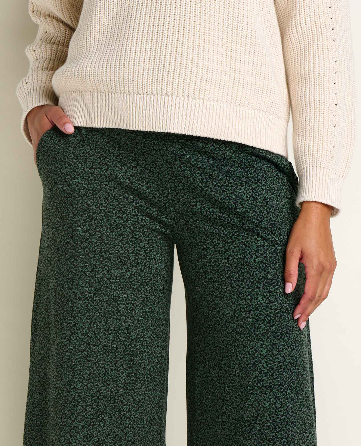 Chaka Wide Leg Pull On Lounge Pant - Versatile & Cozy Cilantro Ditsy Print | Toad&Co Women