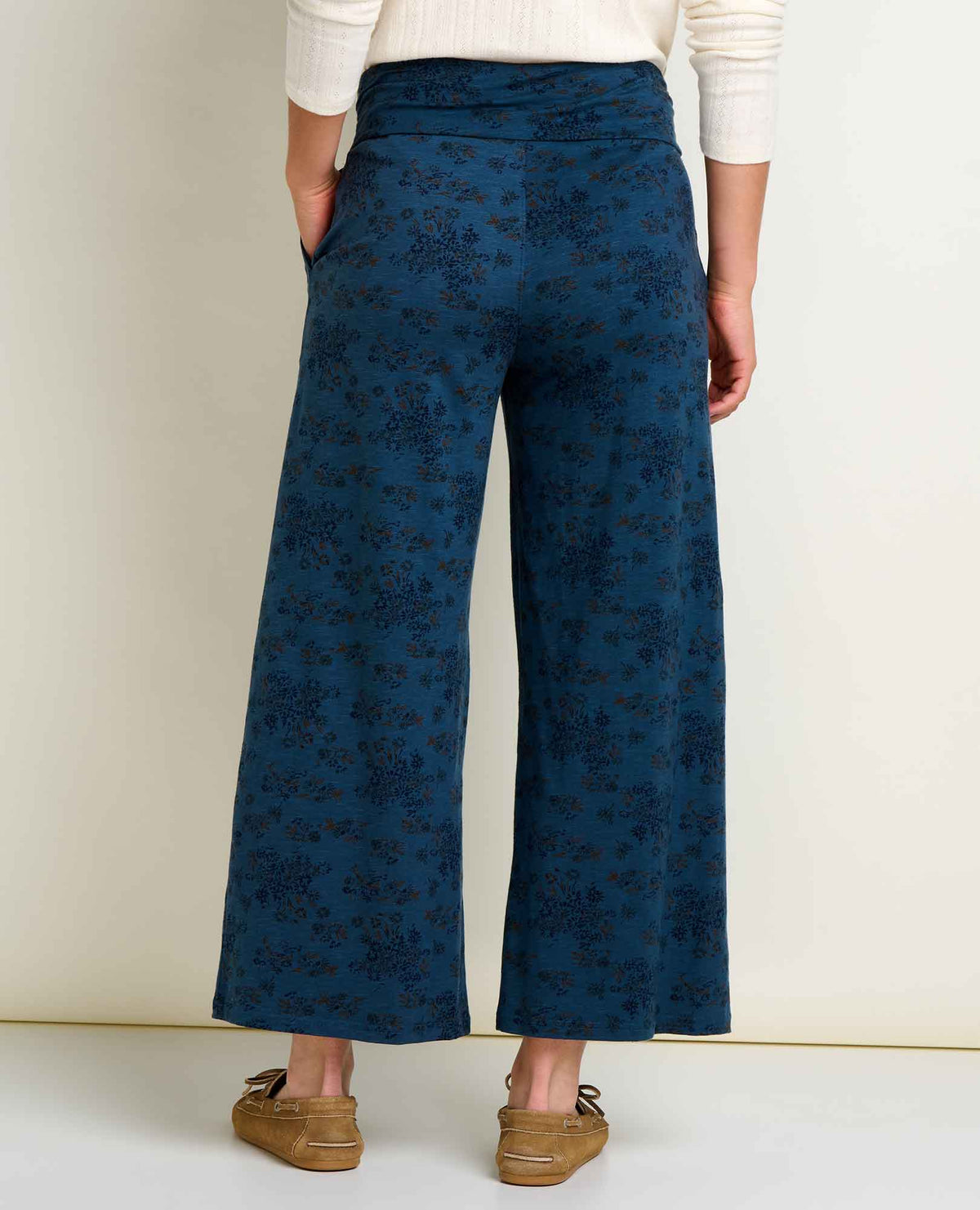 Chaka Wide Leg Pull On Lounge Pant - Versatile & Cozy Navy Print | Toad&Co Women