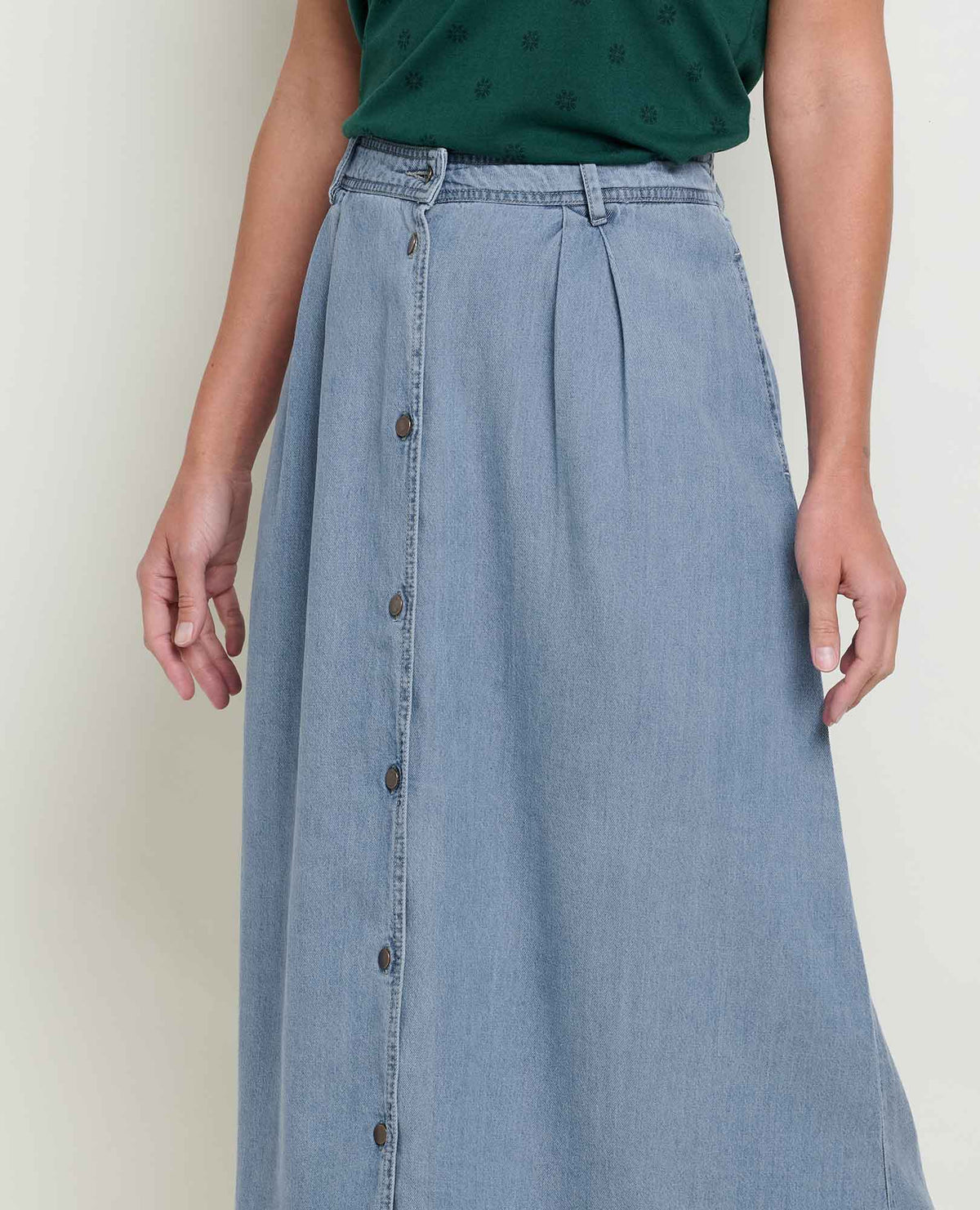 Piñon Soft Denim Midi Skirt  | Toad&Co Women