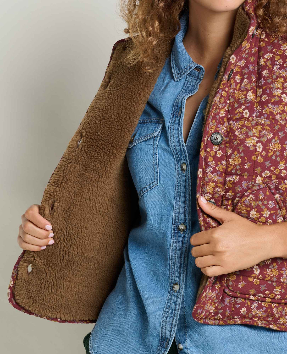 Manzana Sherpa-Lined Quilted Vest Malbec Print | Toad&Co Women