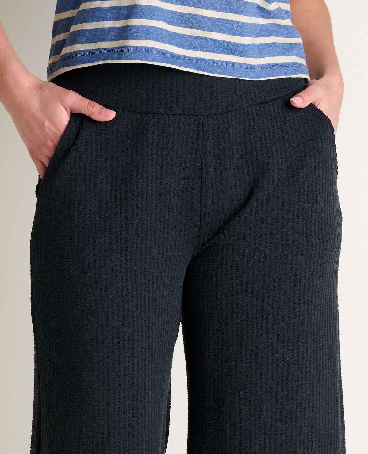 Chaka Wide Leg Pull On Lounge Pant - Versatile & Cozy Black Texture | Toad&Co Women