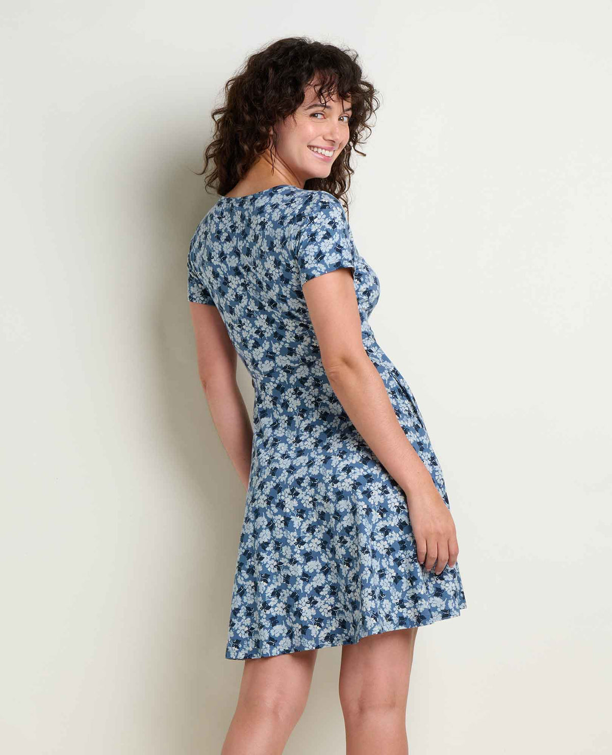 Freesia Wrap Dress - Organic Cotton V-Neck Wrap Dress with Pockets  | Toad&Co Women