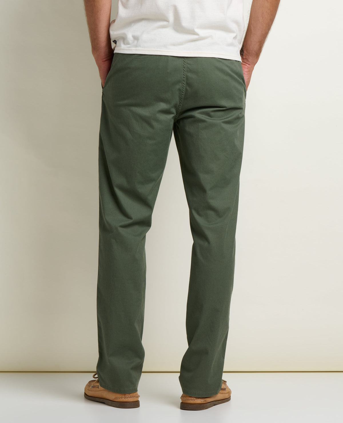Mission Ridge Slim Chino - Moisture-Wicking Organic Cotton Slim Pant Beetle | Toad&Co Men